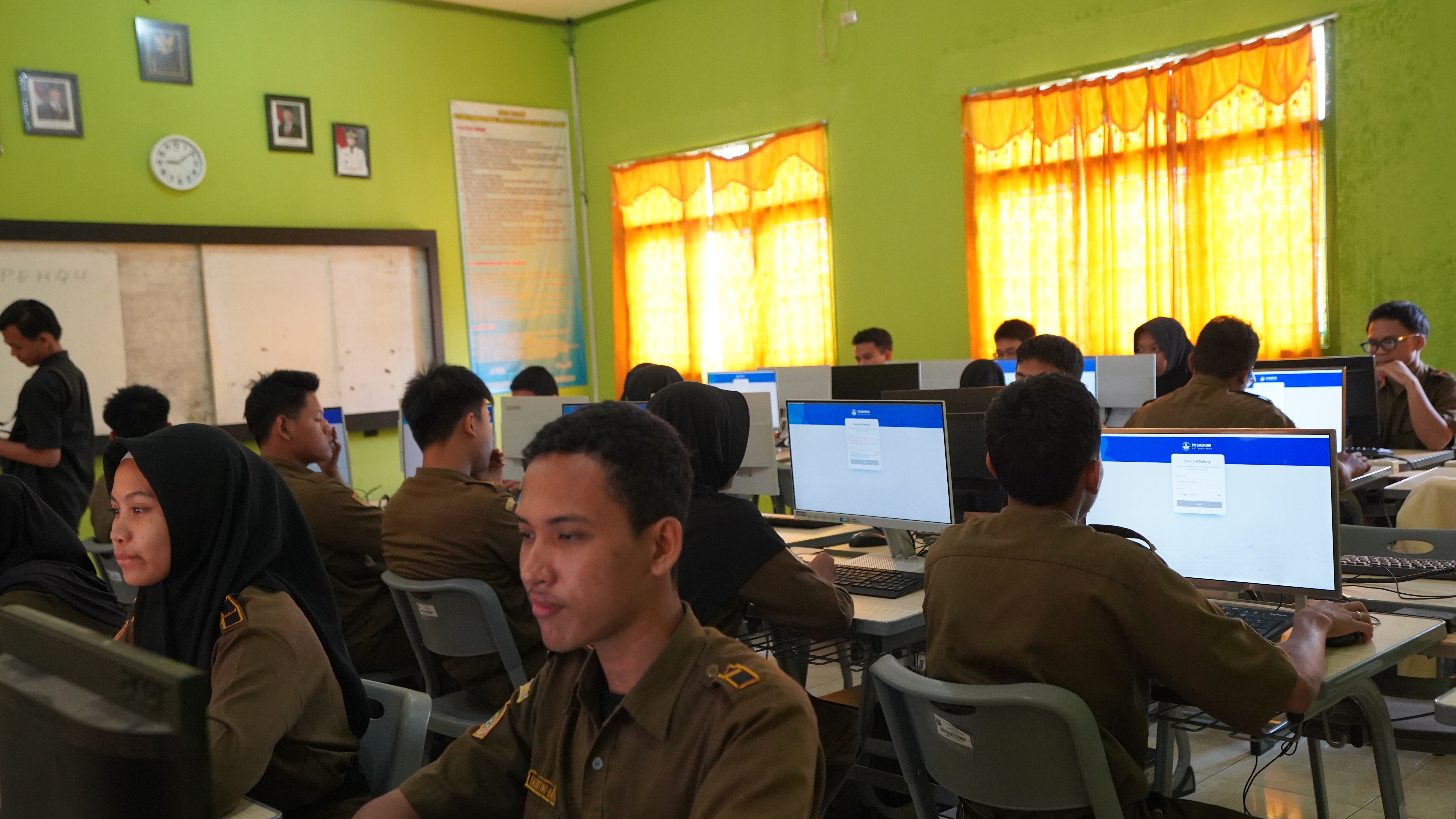 Sukses Gelar Gladi, 100% Siswa SMKN 3 Metro Siap Ikuti TKA